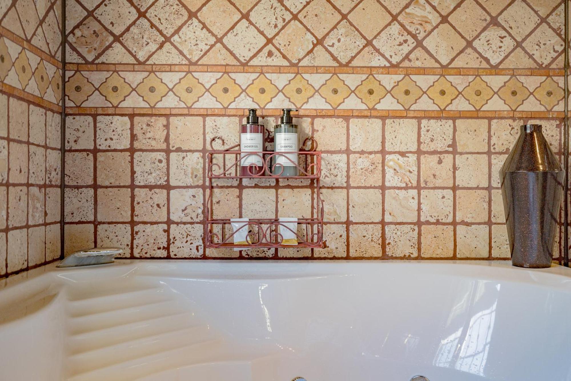 Villa Malpensa Jacuzzi House Ferno Esterno foto